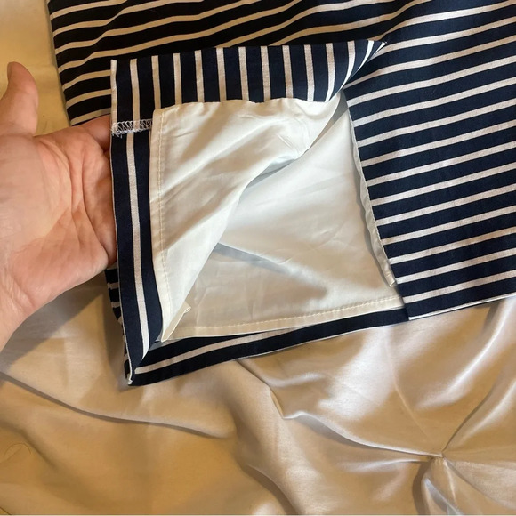 Margaret M Women’s Navy White Striped Pencil Skirt Size Small - Picture 8 of 11
